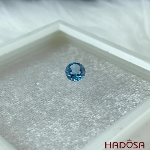 Swiss Topaz tròn 7mm