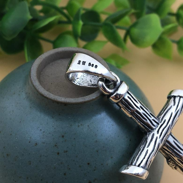 Mặt dây chuyền Thánh giá Chúa Giêsu 34*54mm