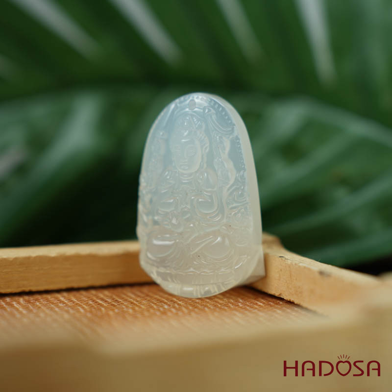 Mặt Thiên Thủ (Tý) đá mã não trắng 37mm