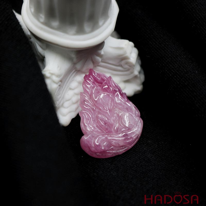 Mặt Hồ Ly Chúa Ruby hồng tự nhiên