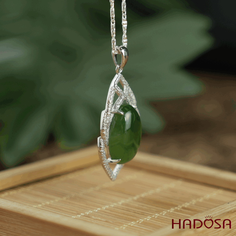 Mặt dây chuyền Ngọc Bích Canada 13x18mm