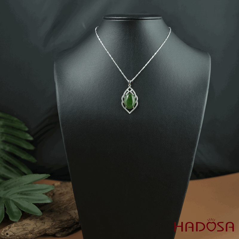 Mặt dây chuyền Ngọc Bích Canada 13x18mm