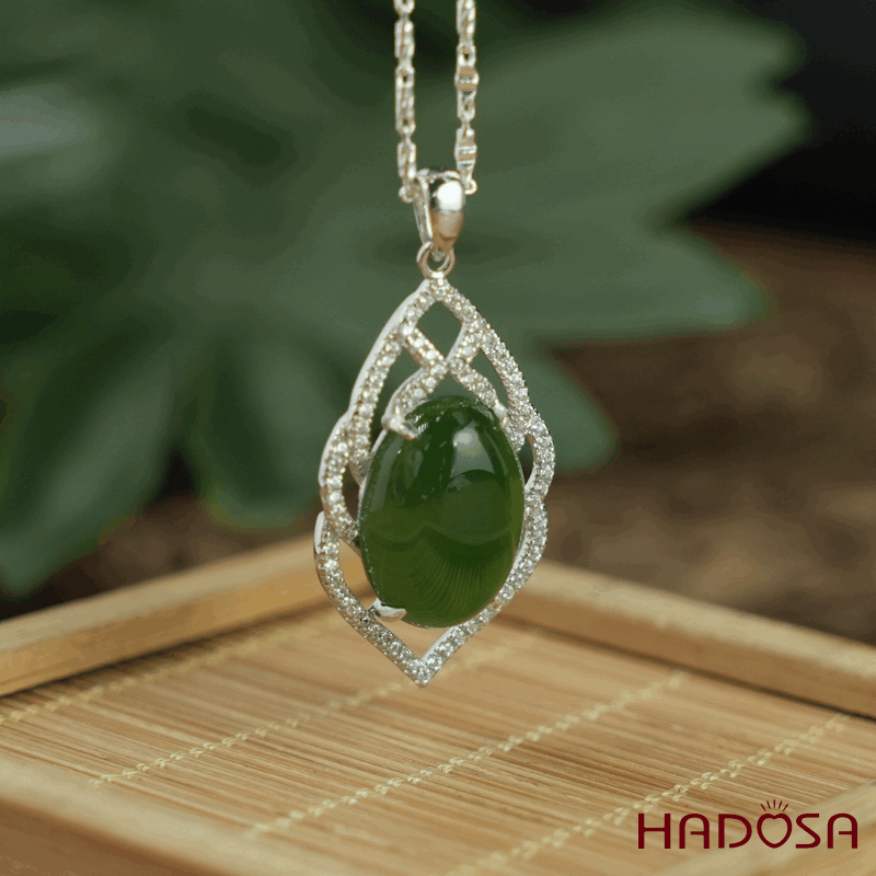 Mặt dây chuyền Ngọc Bích Canada 13x18mm