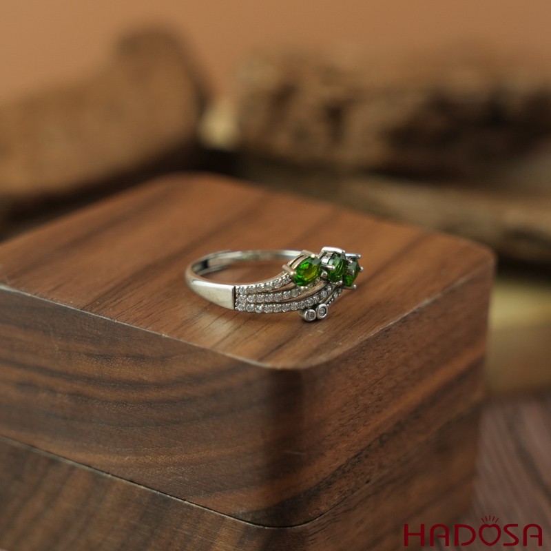 Nhẫn đá Diospite 3*4mm bạc 925