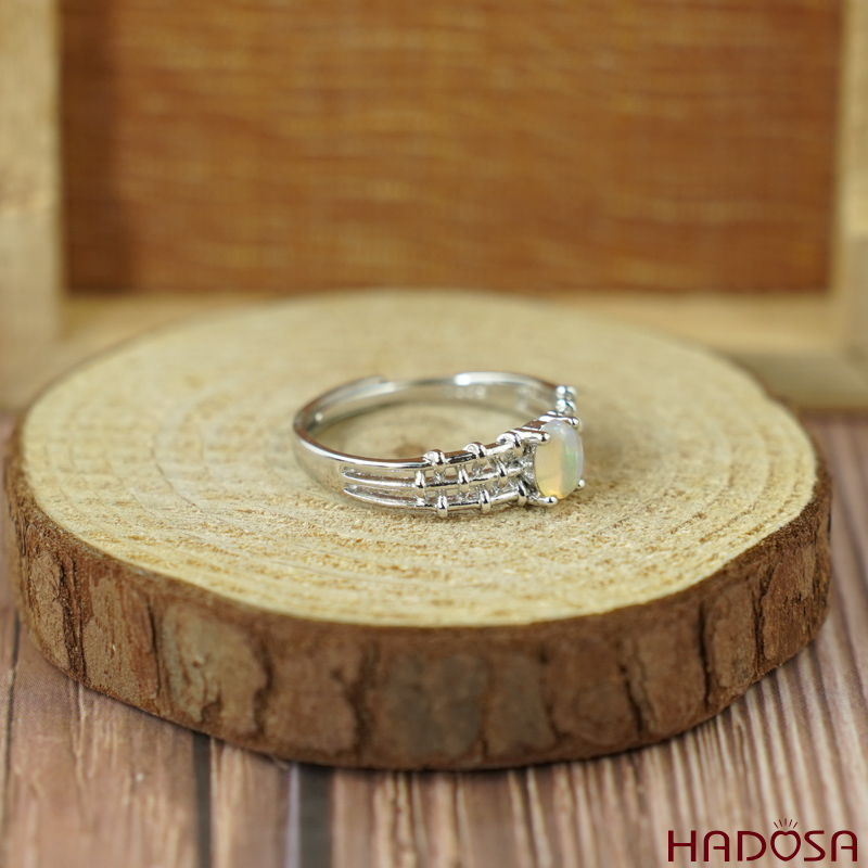 Nhẫn Opal 4*6mm bạc 925