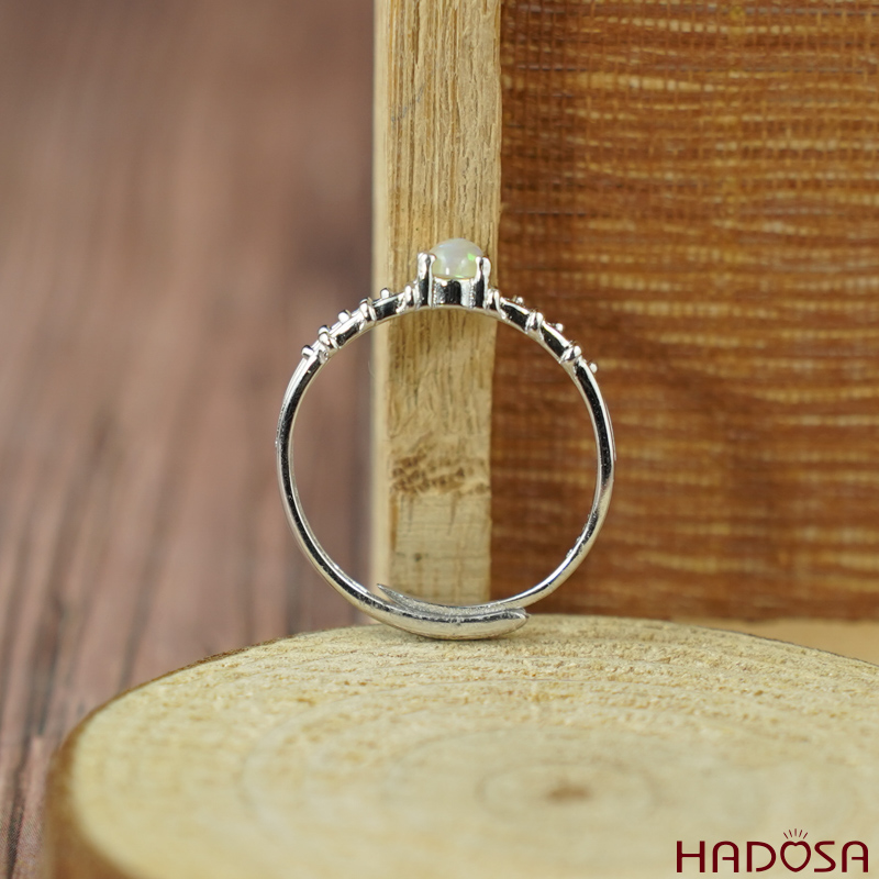 Nhẫn Opal 4*6mm bạc 925