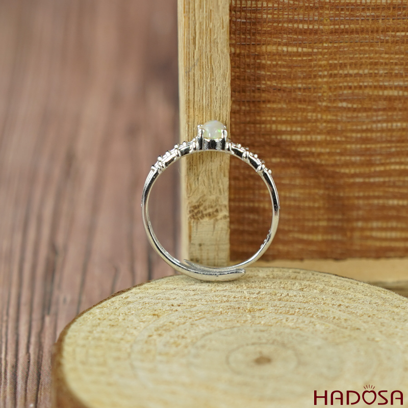 Nhẫn Opal 4*6mm bạc 925