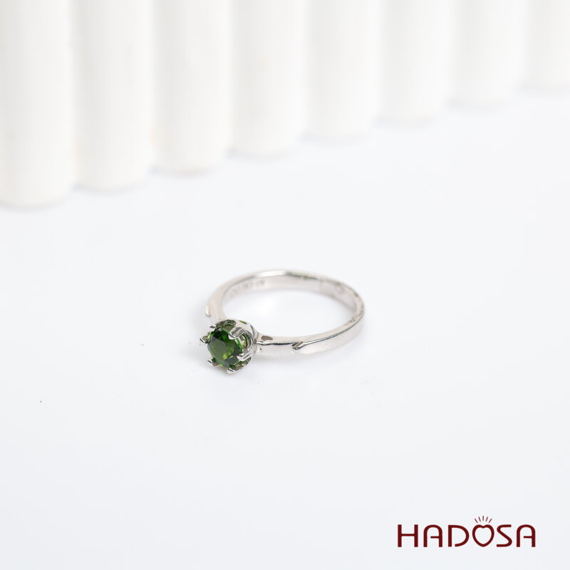 Nhẫn bạc đính đá Diopsdide tròn 5mm size 10
