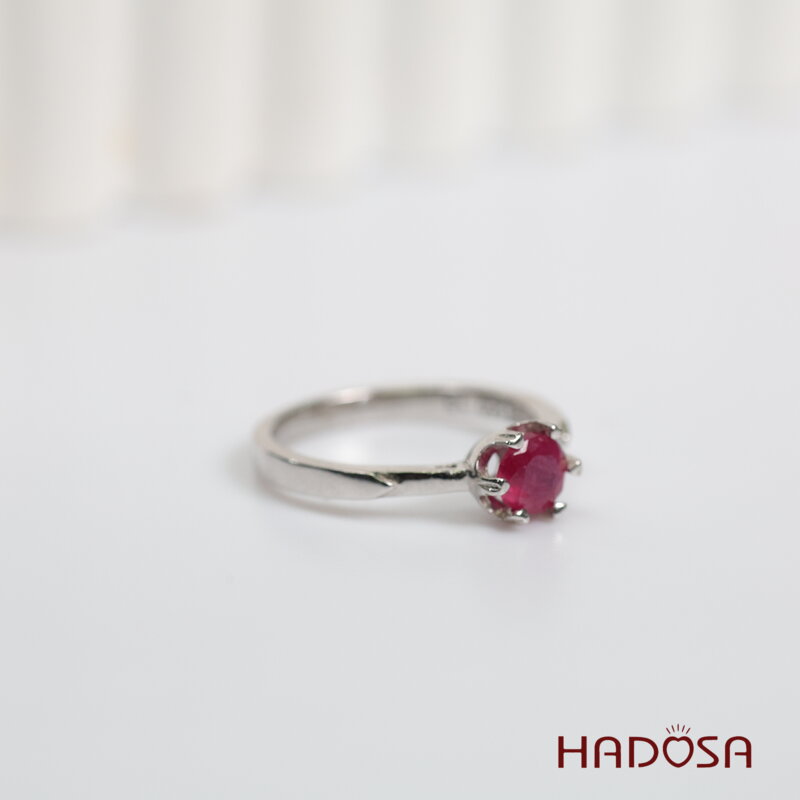 Nhẫn bạc đính đá Ruby đỏ tròn 5mm size 11