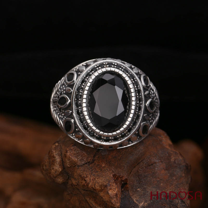 Nhẫn nam đá đen bạc Thái