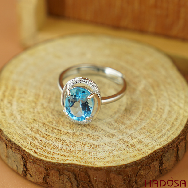 Nhẫn bạc đính đá Topaz oval 8x10mm
