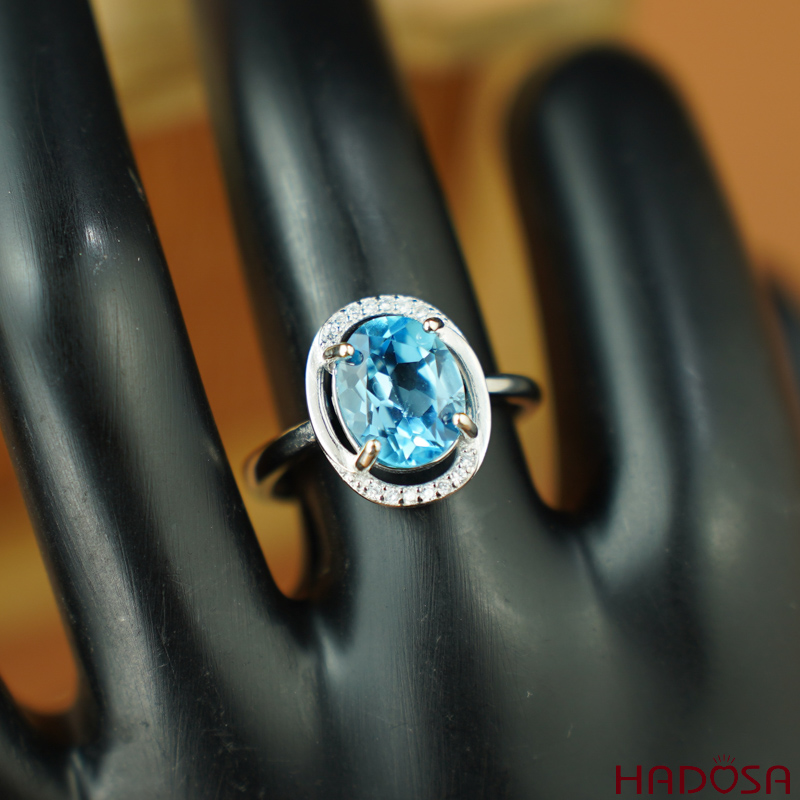 Nhẫn bạc đính đá Topaz oval 8x10mm