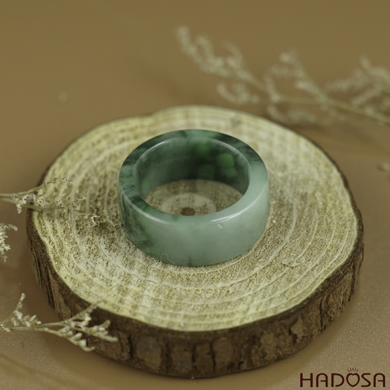 Nhẫn Cẩm Thạch vuông xanh lý ni 11