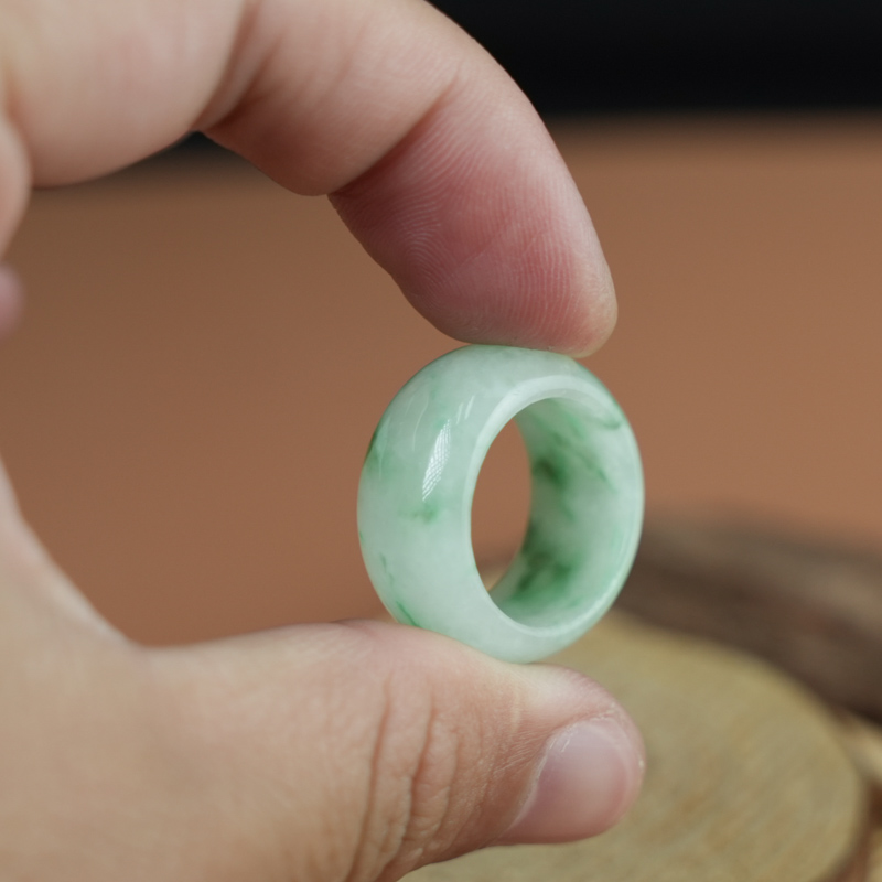 Nhẫn Cẩm Thạch xanh vân lý bản oval