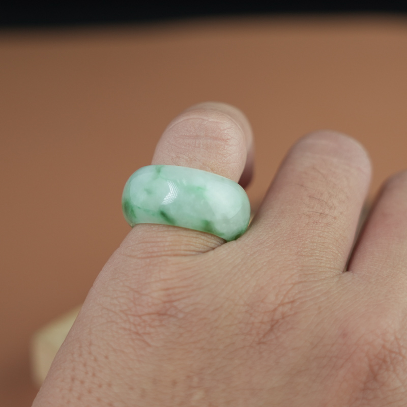 Nhẫn Cẩm Thạch xanh vân lý bản oval