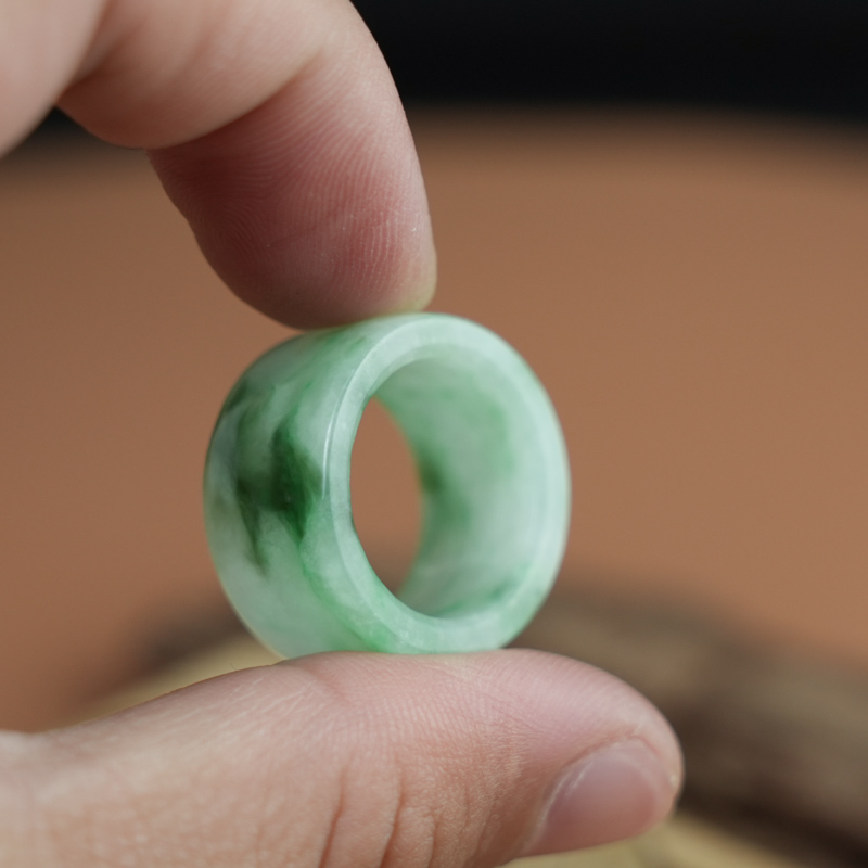 Nhẫn Cẩm Thạch xanh vân lý bản vuông