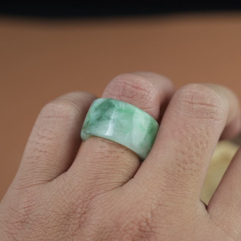 Nhẫn Cẩm Thạch xanh vân lý bản vuông
