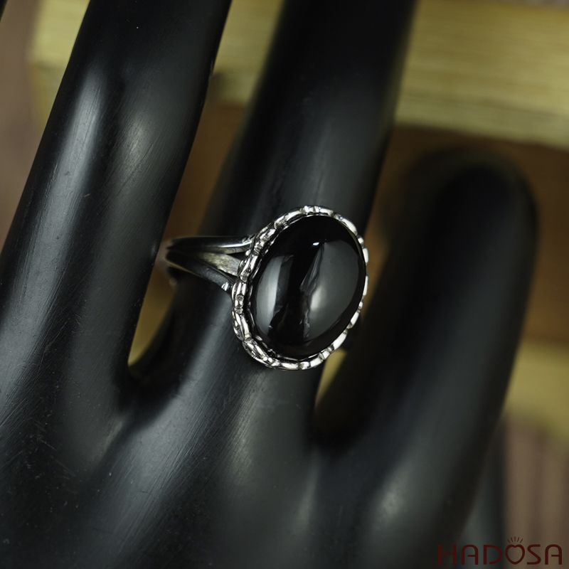 Nhẫn đá Chalcedony đen oval 10x14mm