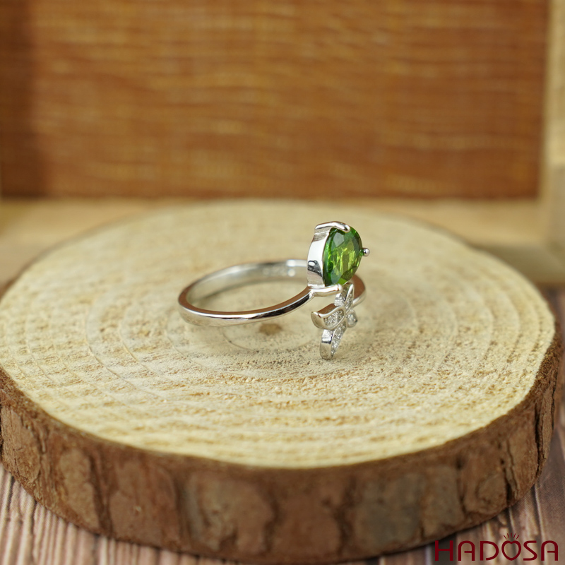 Nhẫn Diopside 7*5mm bạc 925