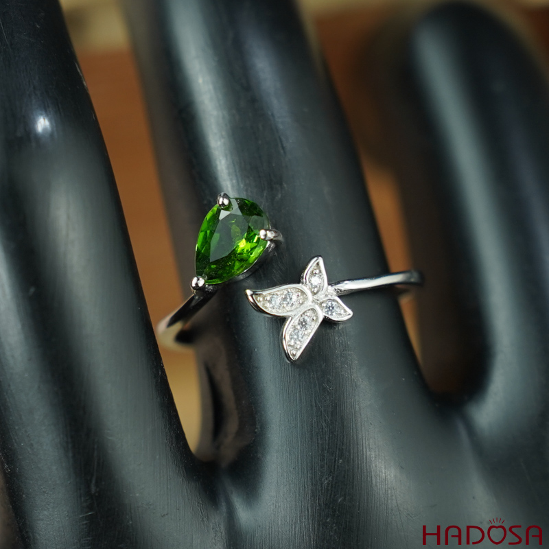 Nhẫn Diopside 7*5mm bạc 925