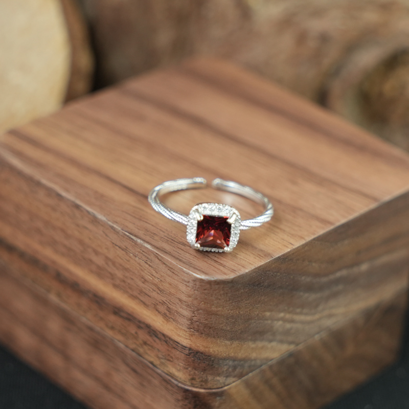 Nhẫn đá garnet 5mm bạc 925