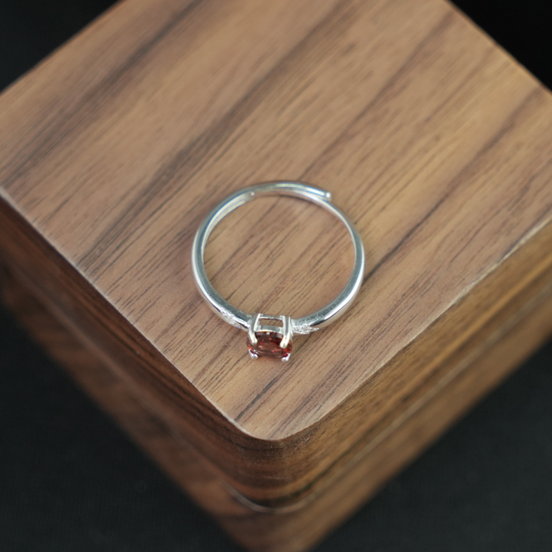 Nhẫn đá garnet 5mm bạc 925