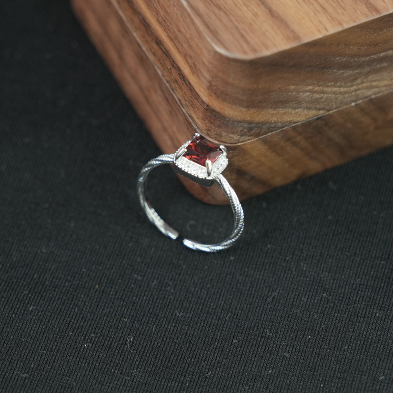 Nhẫn đá garnet 5mm bạc 925