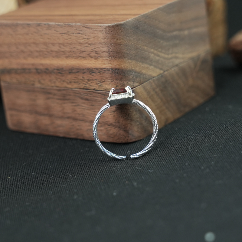 Nhẫn đá garnet 5mm bạc 925
