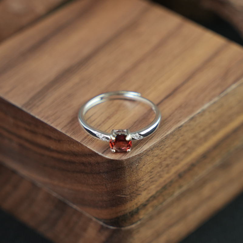 Nhẫn đá garnet 5mm bạc 925