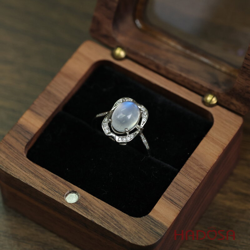 Nhẫn đá mặt trăng 7x9-8x10mm bạc 925