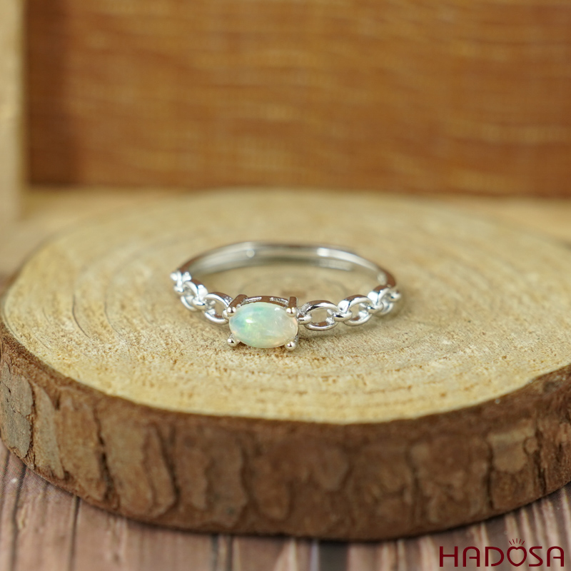 Nhẫn Opal 6x8mm bạc 925