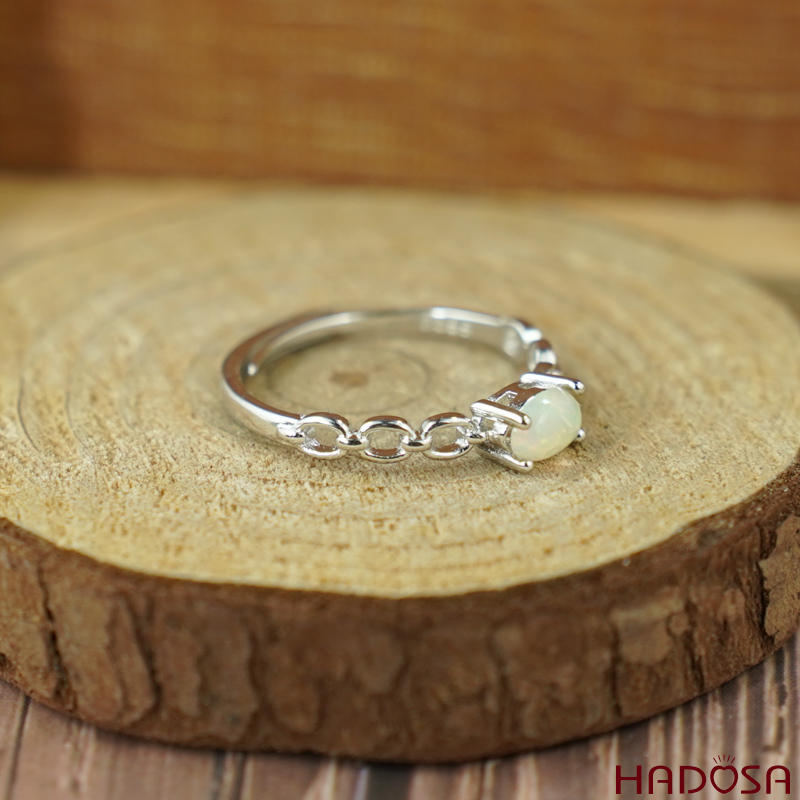 Nhẫn Opal 6x8mm bạc 925