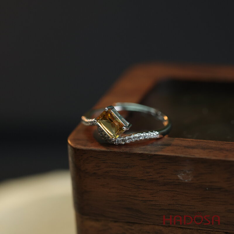 Nhẫn đá Thạch Anh Vàng Citrine 5x7mm bạc 925