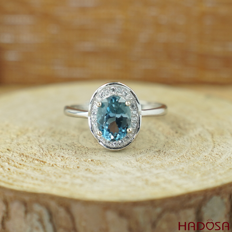 Nhẫn đá Swiss Topaz 6*8mm bạc 925