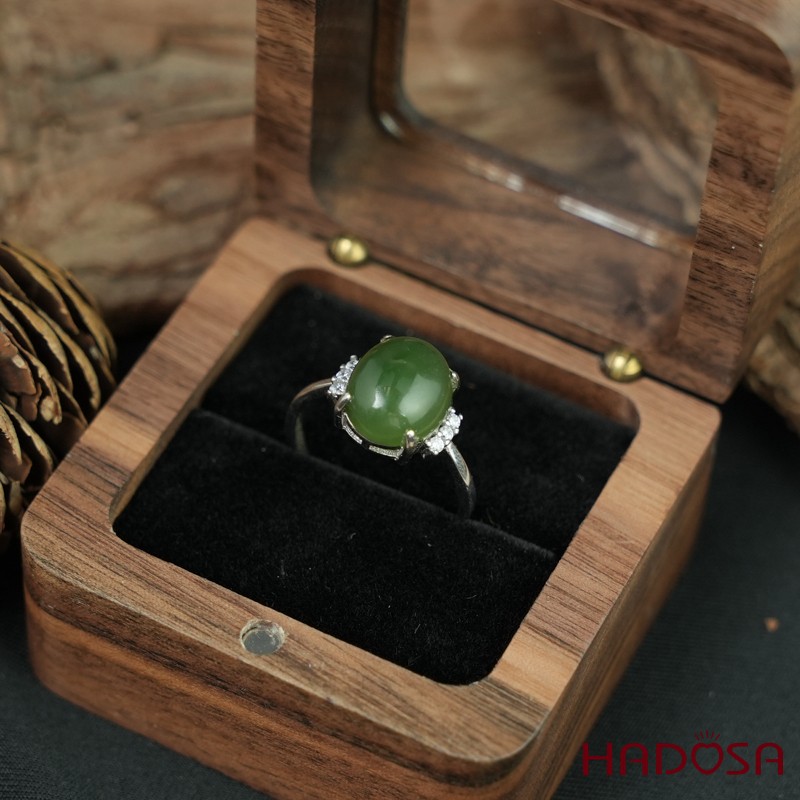 Nhẫn đính đá Ngọc bích oval 10x12mm bạc 925