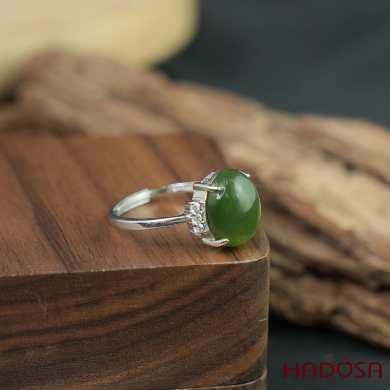 Nhẫn đính đá Ngọc bích oval 10x12mm bạc 925
