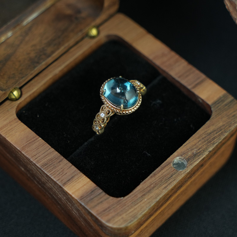 Nhẫn đính đá Topaz oval 8x10mm bạc mạ vàng