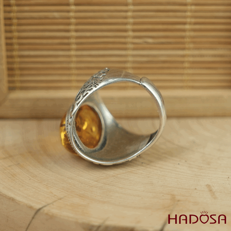 Nhẫn Hổ phách Baltic Oval 12x16mm bạc 925
