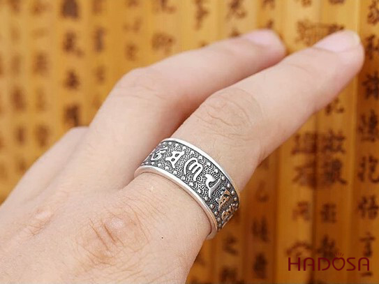 Nhẫn Lục Tự Đại Minh Chân Ngôn