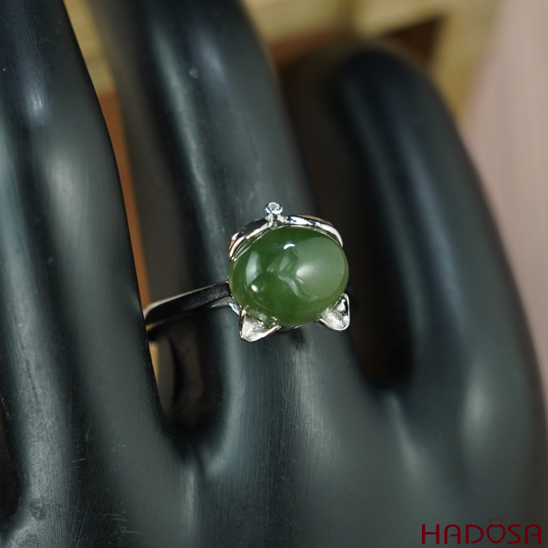 Nhẫn Ngọc bích 08*10mm bạc 925
