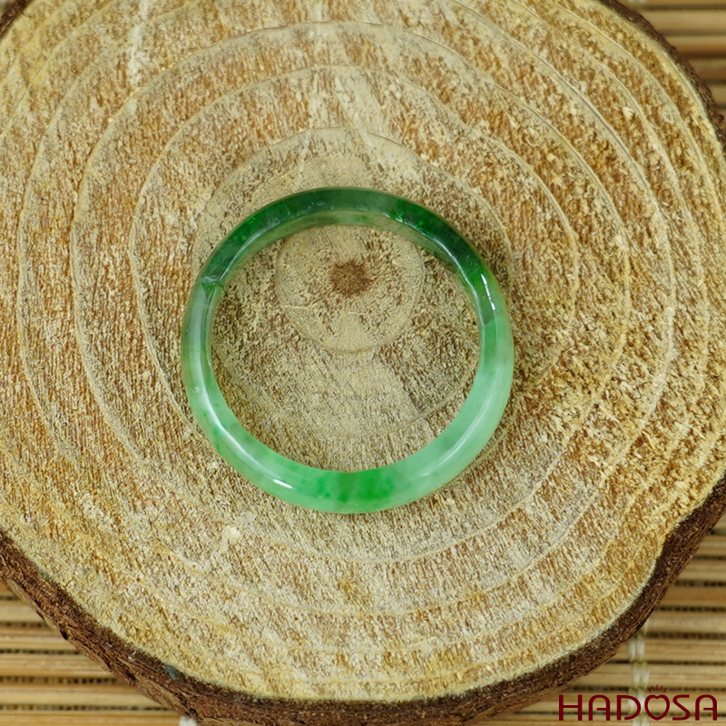 Nhẫn Cẩm Thạch xanh lý ni 17