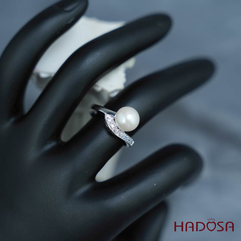 Nhẫn ngọc trai 8mm bạc size 12