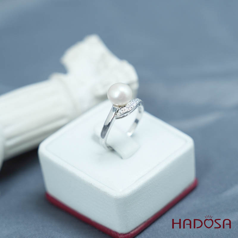 Nhẫn ngọc trai 8mm bạc size 12