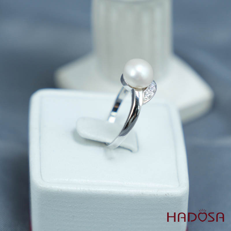 Nhẫn ngọc trai 8mm bạc size 12