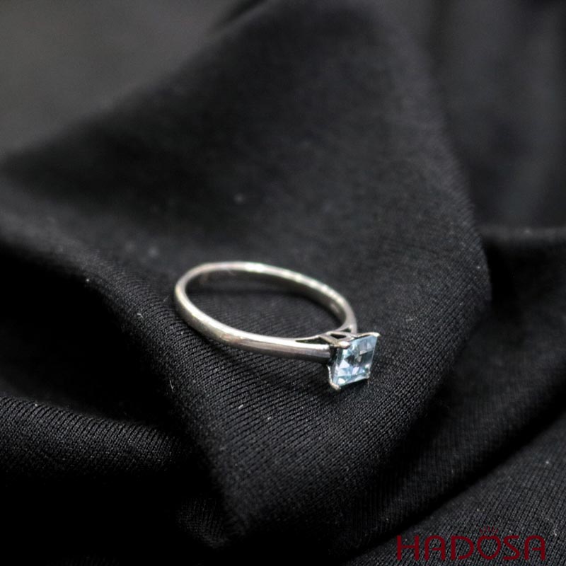 Nhẫn nữ đá Topaz bạc 925 cao cấp size 15