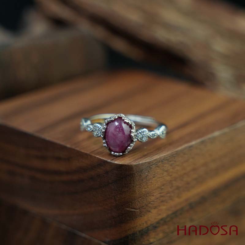 Nhẫn đính đá Ruby oval 6x8mm bạc 925