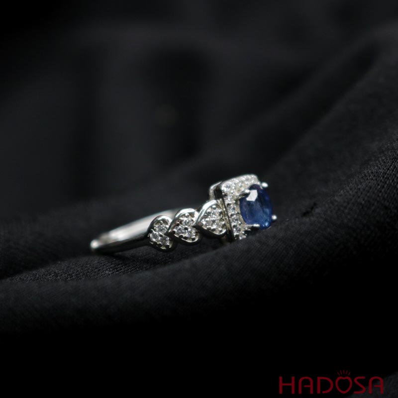 Nhẫn Sapphire 4*5mm bạc 925