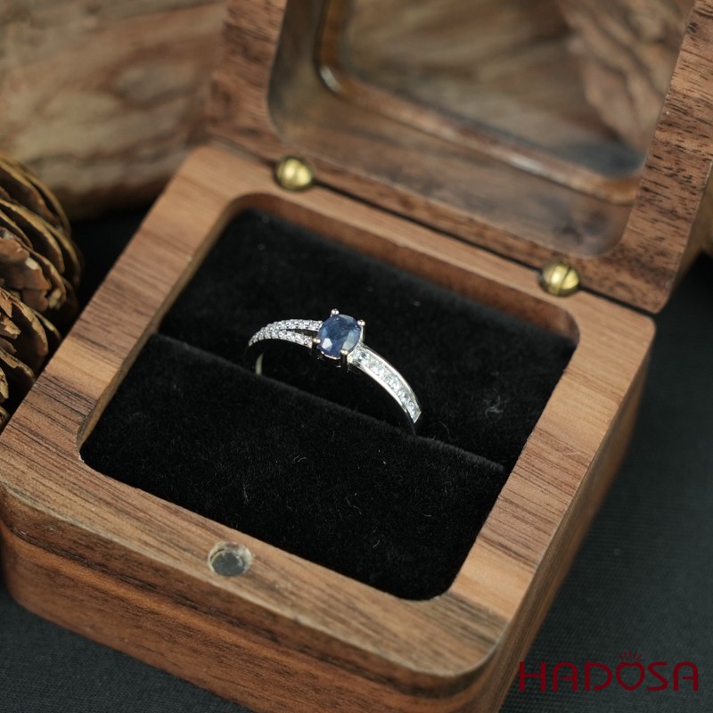 Nhẫn Sapphire 4*5mm bạc 925