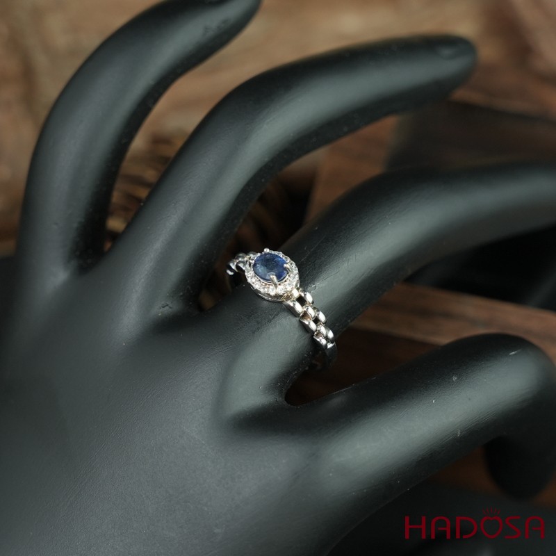 Nhẫn Sapphire 4*6mm bạc 925