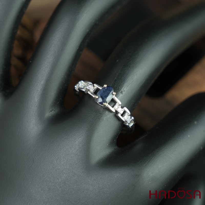 Nhẫn Sapphire 5*6mm bạc 925